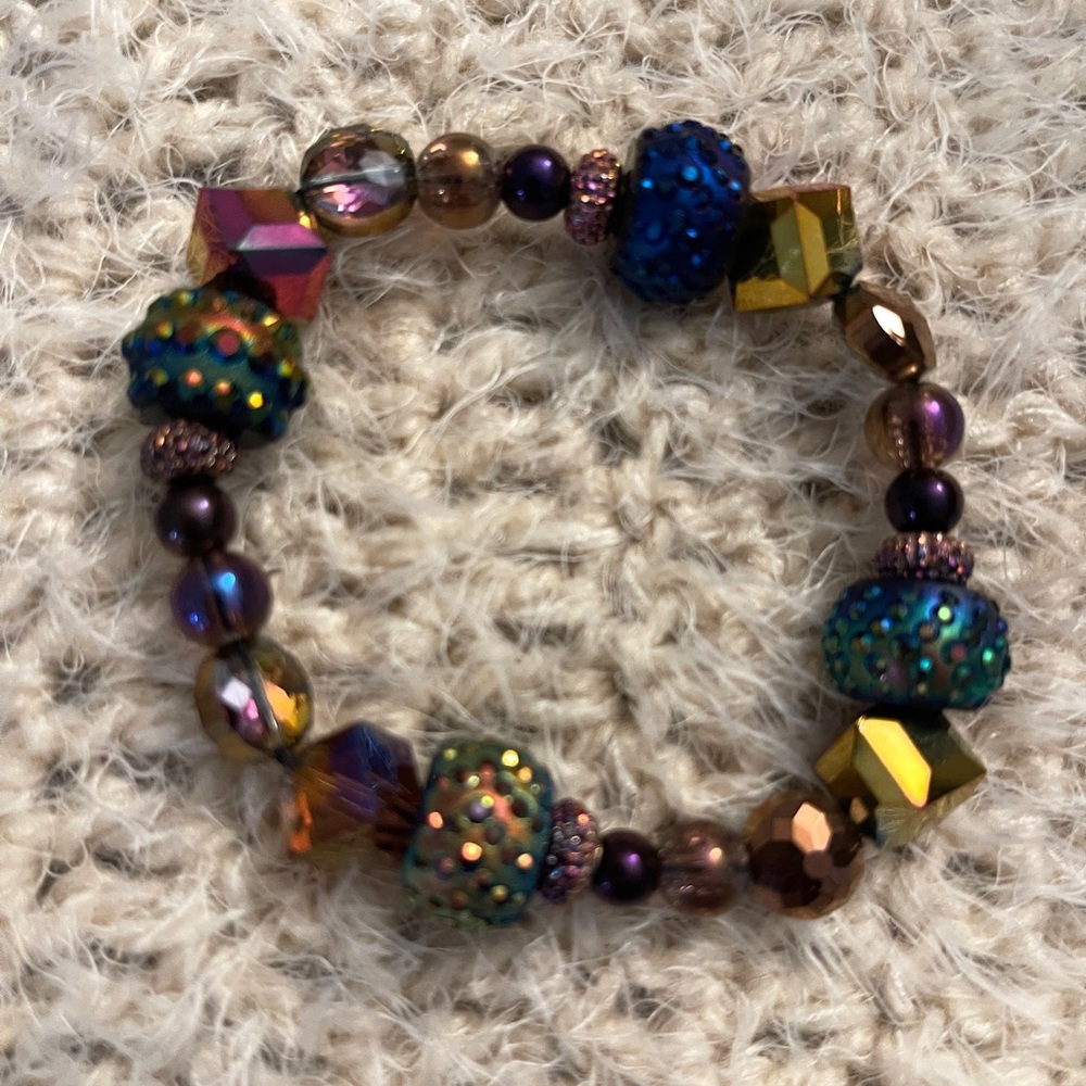 Multi color beaded stretch bracelet